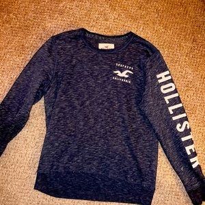 Welcome to SoCal! rock this comfy Hollister sweater today!